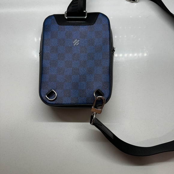 Louis Vuitton Sling Grap Bag Men - Picture 2 of 3